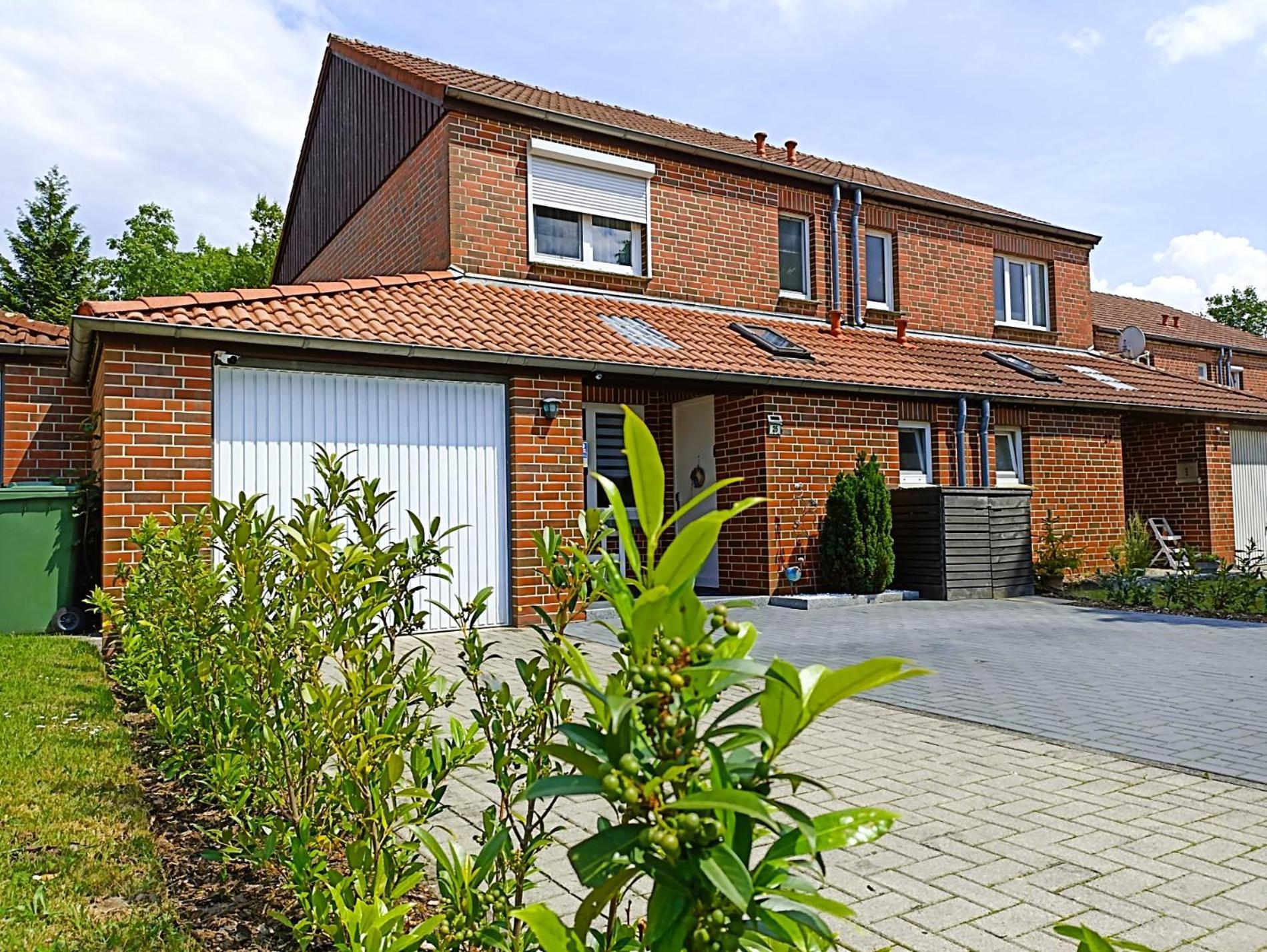 Ferienhaus Heide 바트팔링보슈텔 외부 사진